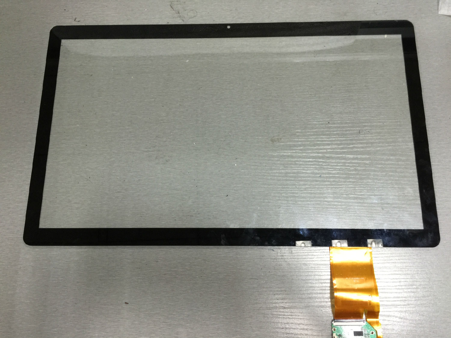 21.5寸触摸显现屏