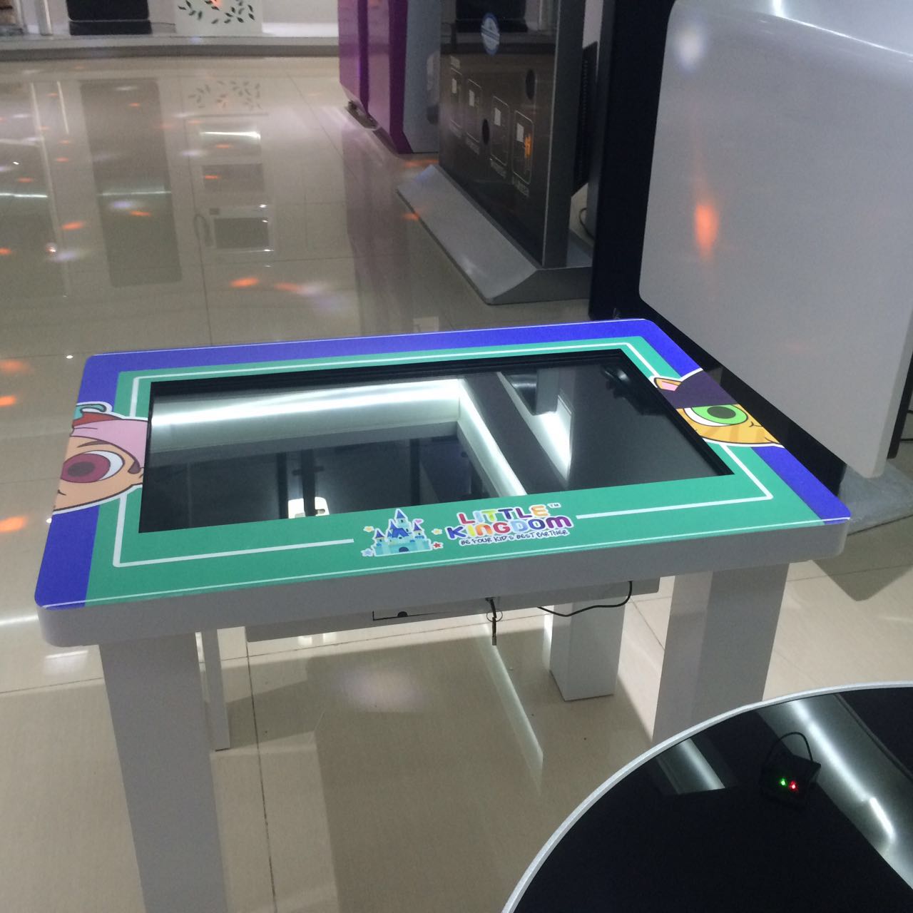 深圳触摸显现屏出产厂家